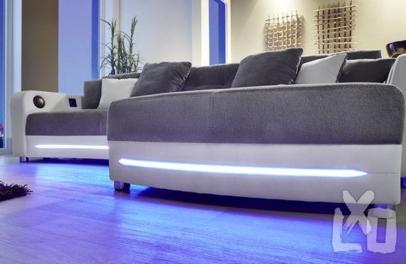 Laredo sarok kanapé ülőgarnitúra fix modell 4 színben  Bluetooth zene apróhirdetés