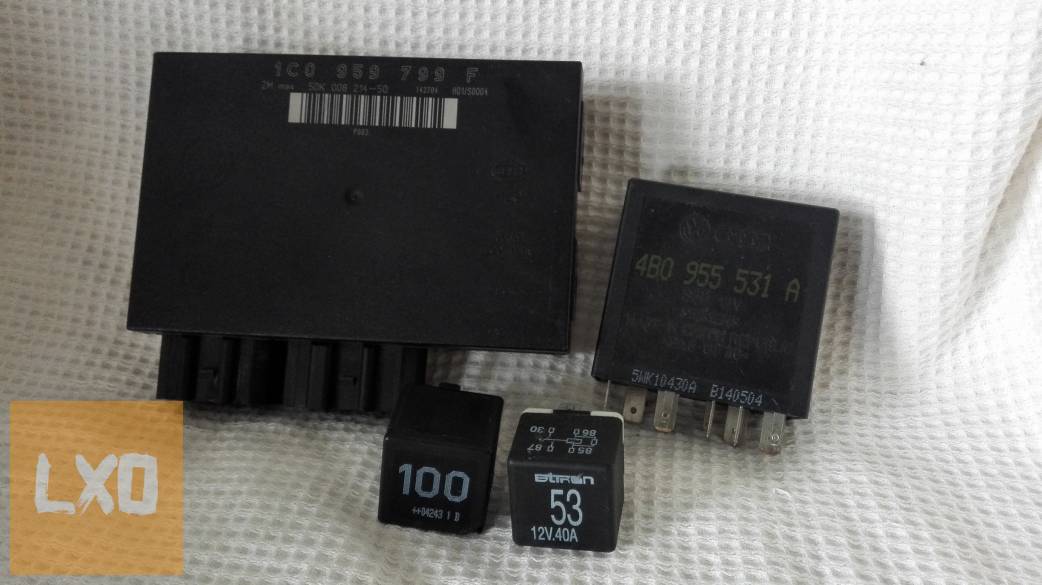 1C0959799F komfort elektronika  4B0955531A ablaktörlő relé apróhirdetés