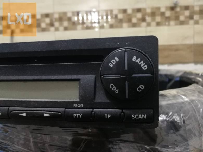 Gyári SEAT ALANA CD 6L Ibiza Cordobába 2002-2008ig kóddal együtt apróhirdetés
