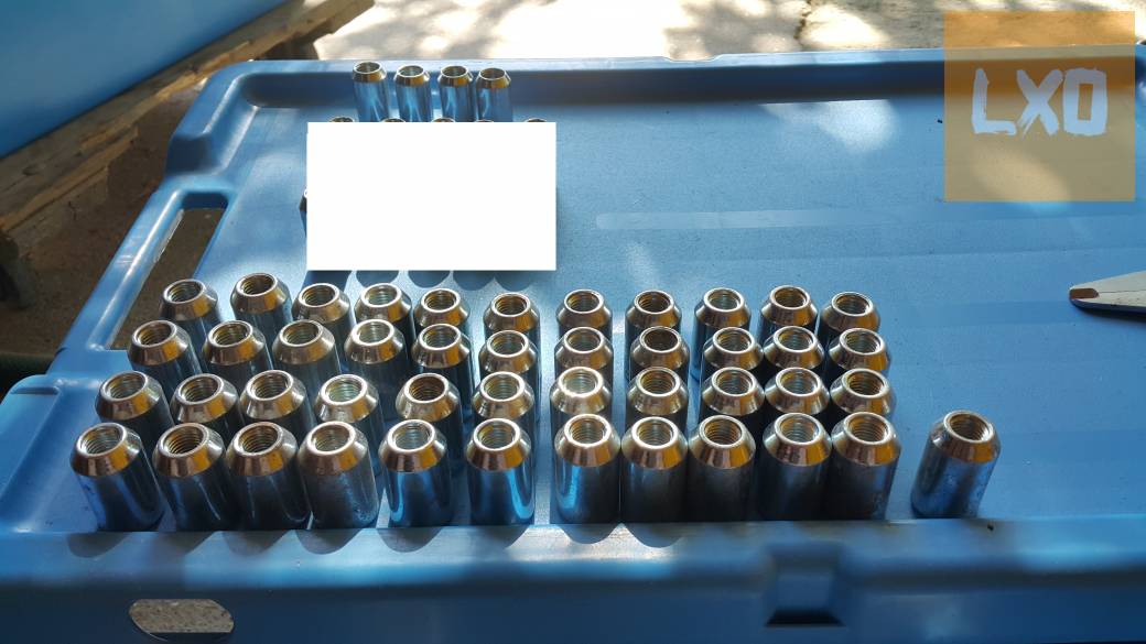 Új kerékanyák többféle méretben apróhirdetés