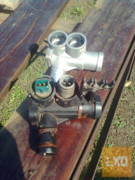 Volkswagen vízcsőcsonk alumínium 037121133B több típusba apróhirdetés