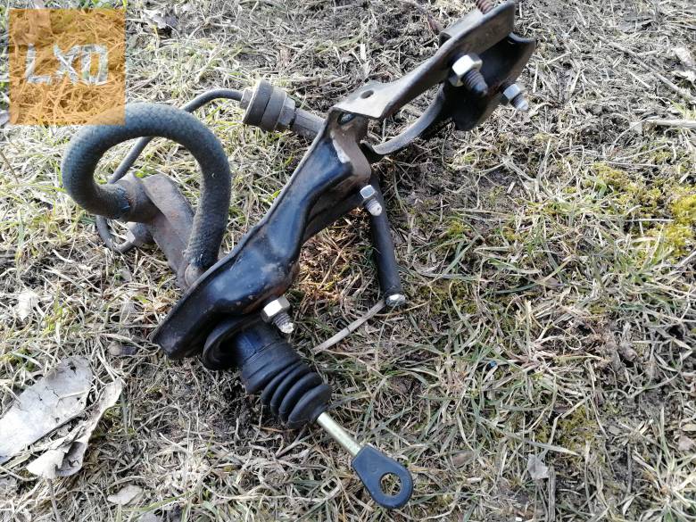 Volkswagen felsőkuplung munkaheger tartóval sok típusba jó vento golf apróhirdetés