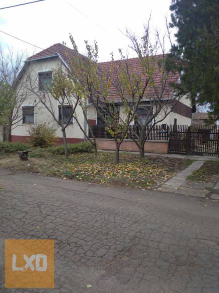 Battonyán kétgenerációs családi ház eladó apróhirdetés