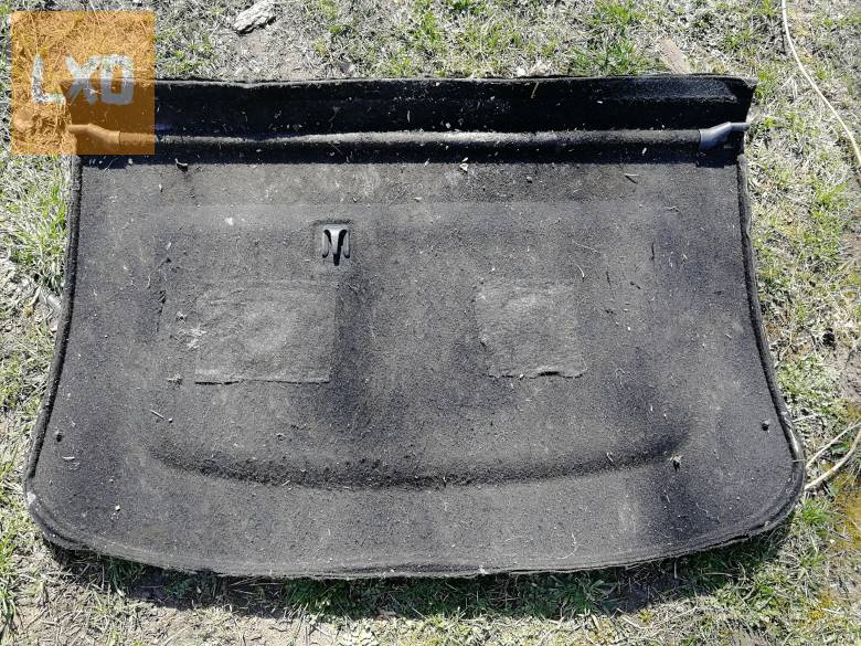 Seat Leon 1M kalaptartó képen átható állapotban valaki beflokkolta apróhirdetés