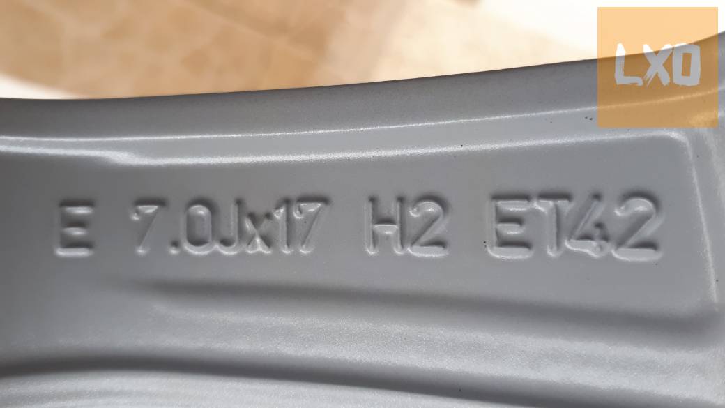 Gyári,Audi A4 B9 17" alufelni apróhirdetés