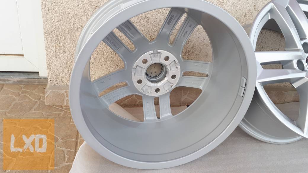 Gyári,Audi A4 B9 17" alufelni apróhirdetés