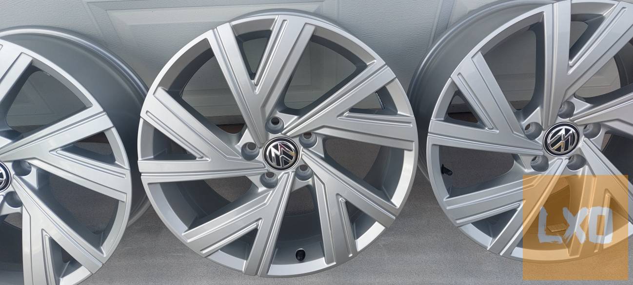 Gyári 18" VW Golf  VIII. GTI  /BERGAMO/ alufelni  5x112 apróhirdetés