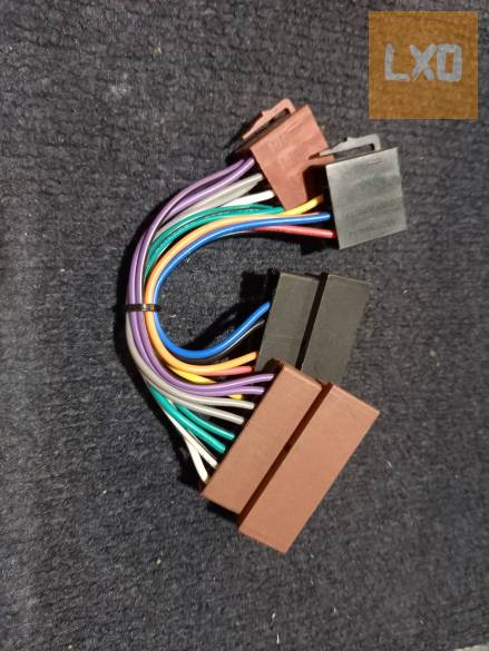 VADONATÚJ!! Ford - ISO átalakító csatlakozó apróhirdetés