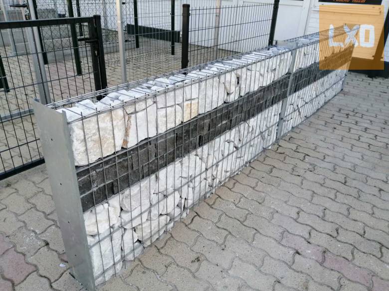 Betonoszlop vadháló drótháló drótfonat kerítésdrót kerítés apróhirdetés