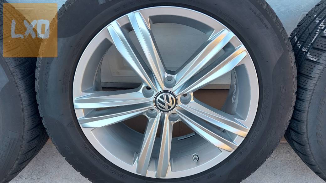 2 Gyári VW Tiguán II. 5NA  /SEBRING/18" alufelni,Téligumi apróhirdetés