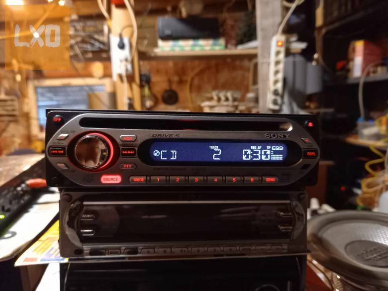 VADONATÚJ!! Sony autórádió / fejegység apróhirdetés