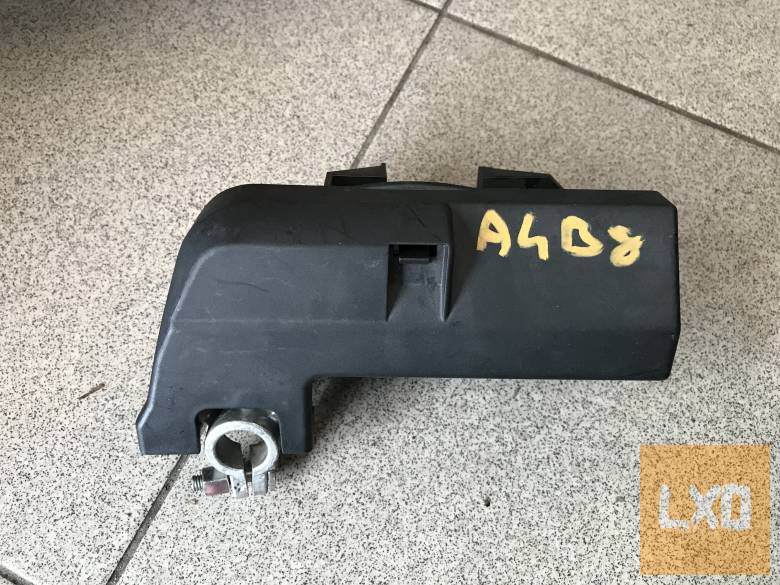 AUDI A4 B8 - akkumulátor saru apróhirdetés