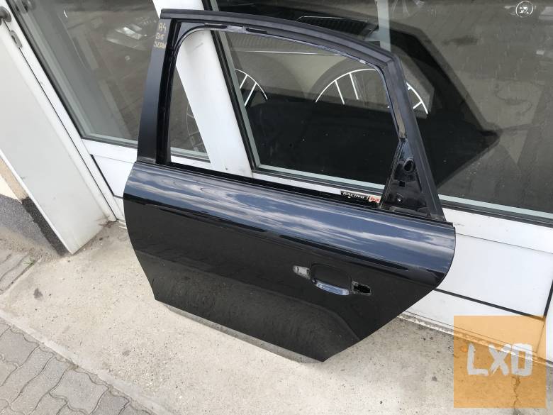 AUDI A4 B8 Sedan - bal hátsó ajtó apróhirdetés
