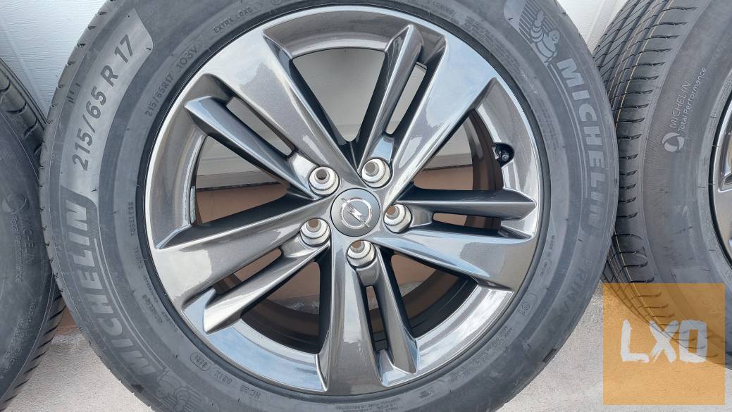 Gyári, Új,Opel Grandland X 17" alufelni új nyári gumi 5x108 apróhirdetés