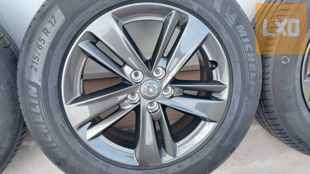 Gyári, Új,Opel Grandland X 17" alufelni új nyári gumi 5x108 apróhirdetés