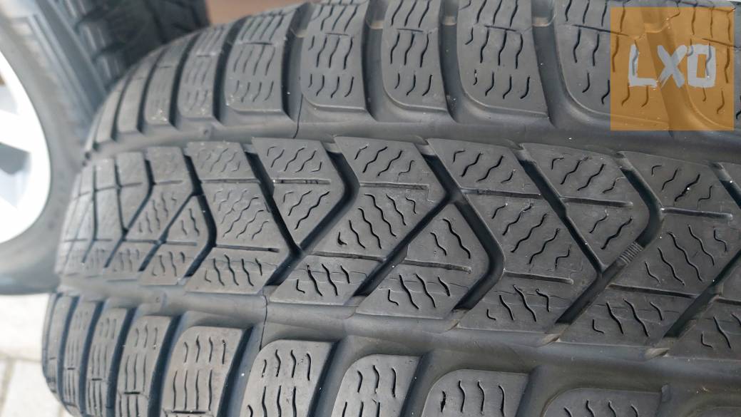 Gyári VW Passat B8 3G-3C/Aragon/16" alufelni Téli gumikkal apróhirdetés