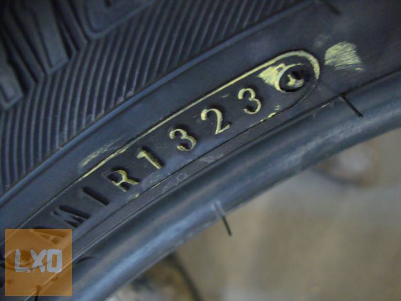 2 db 215/50R18 Falken Azenis 92W nyári gumi apróhirdetés