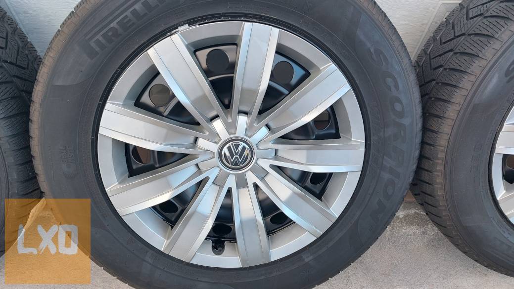 Gyári, VW Tiguán II. 5NA   17" lemezfelni 5x112  téli  gumikkal apróhirdetés