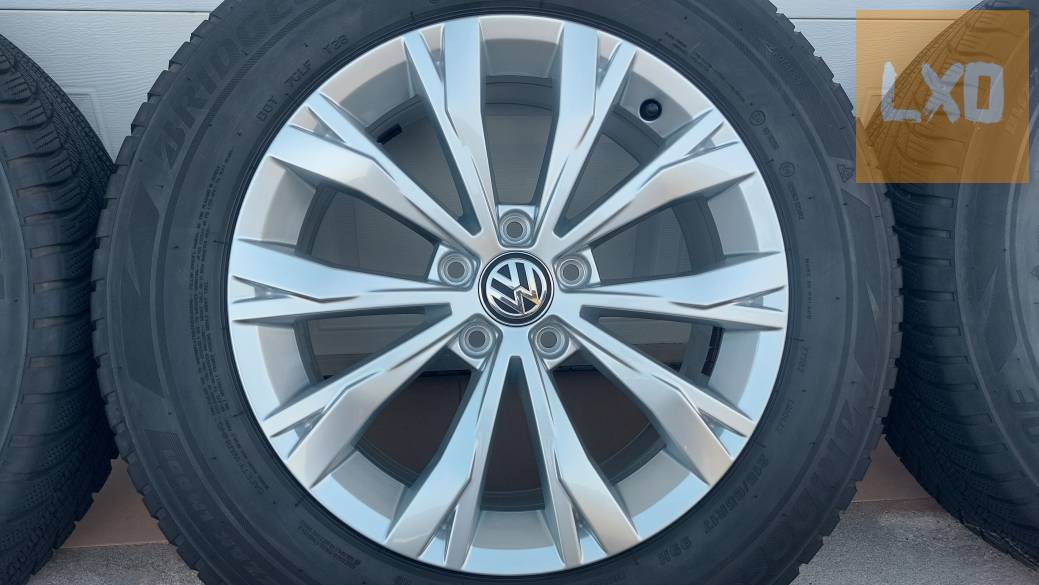 Gyári, VW Tiguán II. 5NA  /Montana/17" alufelni 5x112  téli  gumikkal apróhirdetés