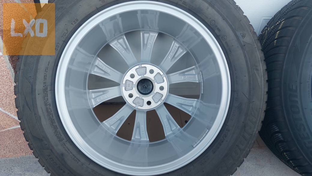 Gyári, VW Tiguán II. 5NA  /Montana/17" alufelni 5x112  téli  gumikkal apróhirdetés