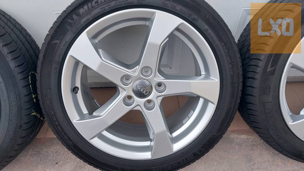 Gyári, új ,Audi S3-A3  8V 17"  alufelni , nyári gumi apróhirdetés
