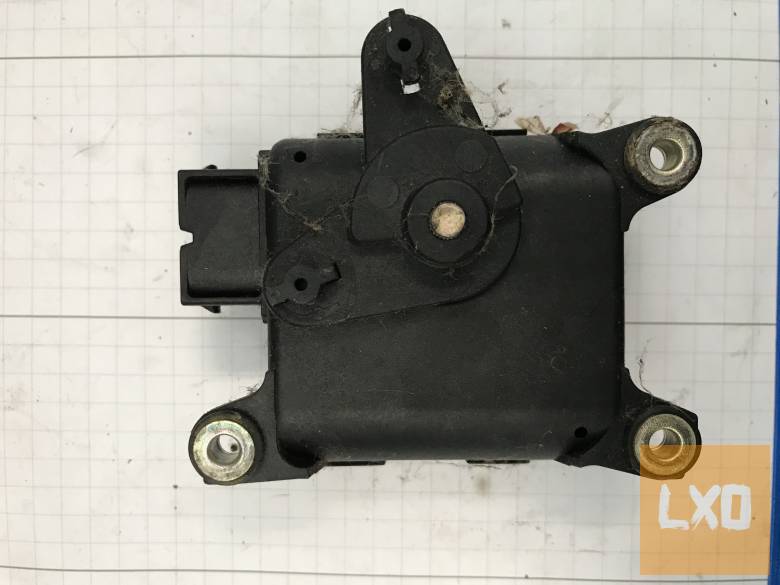 AUDI A4 B5 _ fűtés állító motor 8D1 820 511 B apróhirdetés