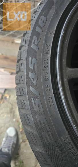 Tesla 3 téli szett, 8,5x18, 64,1, 5x114,3, et40 + Pirelli 235/45 r18 apróhirdetés