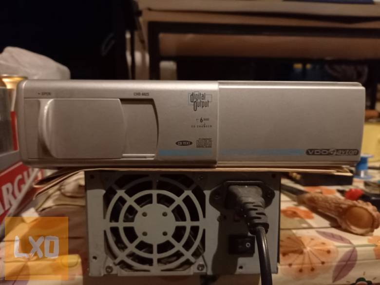 VDO Dayton CD-tár + kábele eladó, cserélhető apróhirdetés