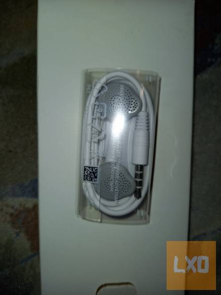 VADONATÚJ, BONTATLAN Samsung headset / fülhallgató apróhirdetés