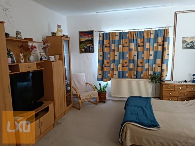 Vámosmikolán eladó lakóház, 40 m2-es műhellyel, ipari árammal. apróhirdetés
