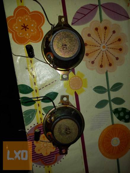 Auton közép hangszórópár eladó, cserélhető apróhirdetés