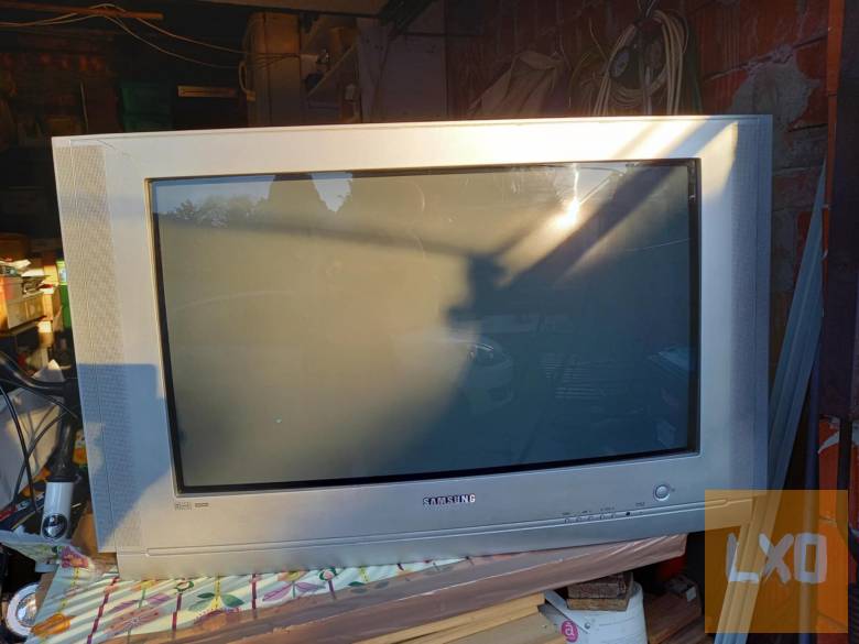 Samsung színes TV távirányítóval apróhirdetés