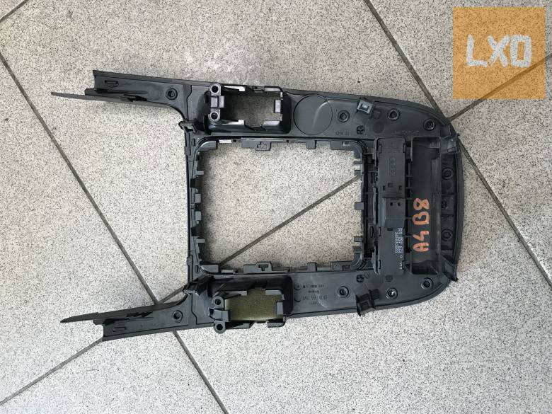 AUDI A4 B8 _középkonzol apróhirdetés