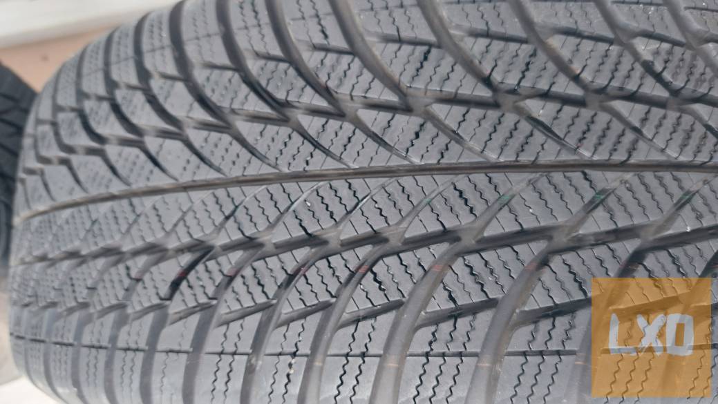 Gyári, Audi A1  16" alufelni 5x100 téligumik apróhirdetés