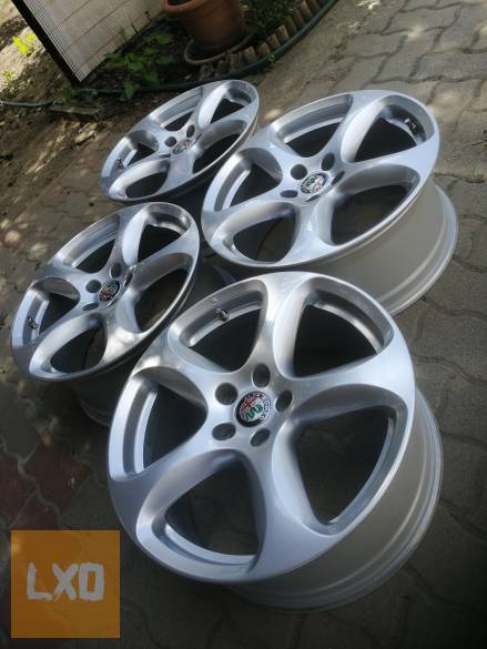 5x110 Alfa Romeo Stelvio, Giulietta, 159, Brera gyári 18" alufelni apróhirdetés