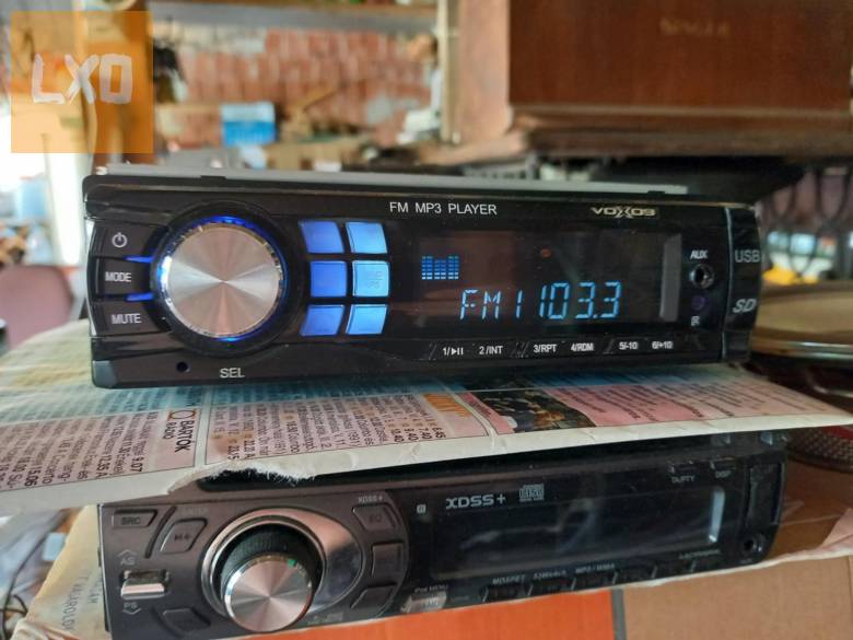 SAL Voxbox autórádió / fejegység eladó, cserélhető apróhirdetés