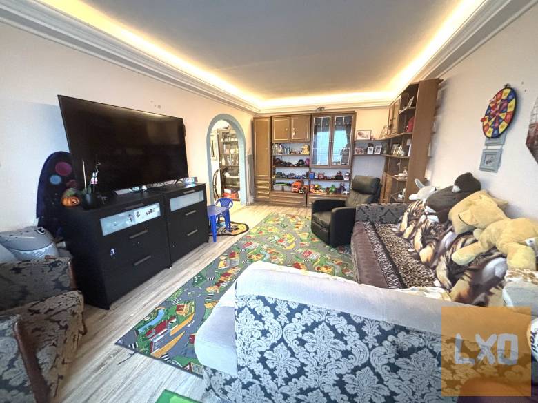 Eladásra kínálok Dunakeszi Barátság úton, 67 m2 -es panel lakást. apróhirdetés