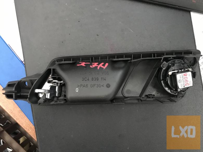 VW PASSAT B6  / jobb hátsó kilincs apróhirdetés