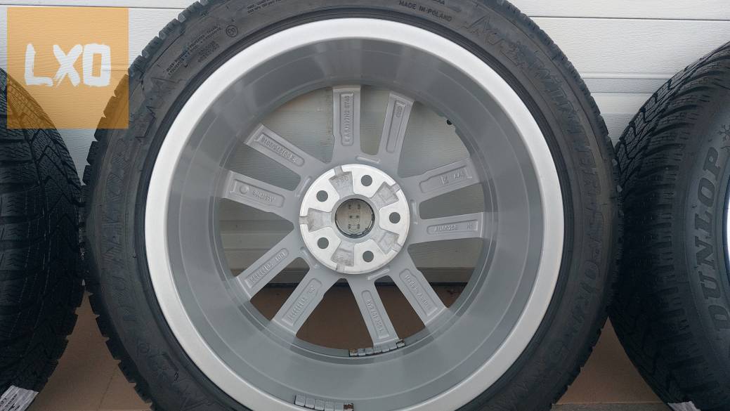 Gyári, új ,Audi S3-A3  Sport back 8Y 17"  alufelni ,Új téligumi apróhirdetés