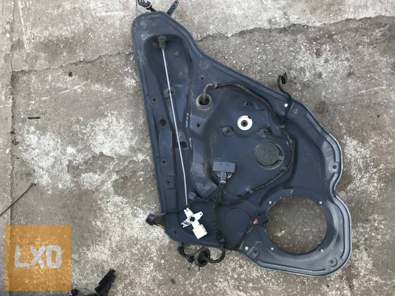 SEAT LEON 1M _ hátsó ablakemelő szerkezet / jobb apróhirdetés