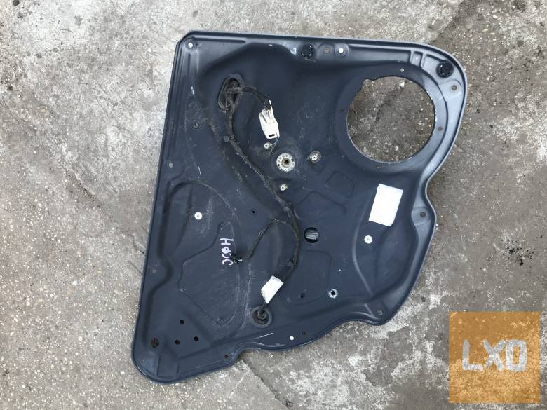 VW PASSAT B6 VARIANT _ hátsó ablakemelő szerkezet / BAL apróhirdetés