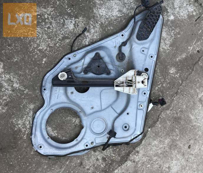 SEAT LEON / TOLEDO 1M  _ hátsó ablakemelő szerkezet / JOBB apróhirdetés