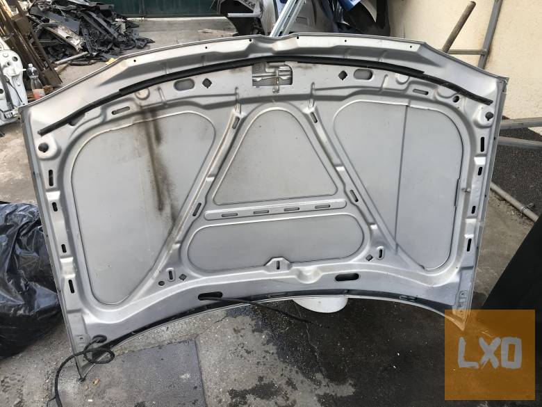 VW GOLF IV _ motorháztető / géptető apróhirdetés