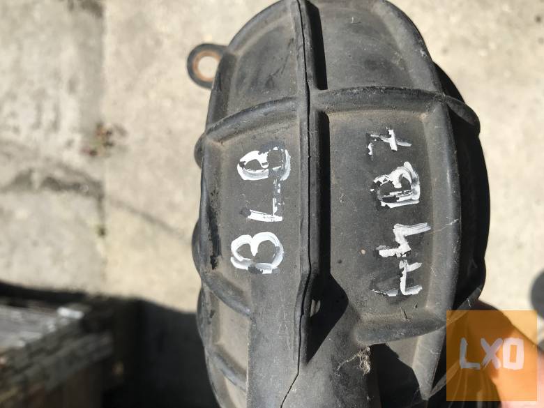 AUDI A4 B7 2,0 PD BLB  _ turbócső 8E0 129 615 J apróhirdetés