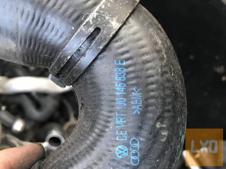 VW GOLF IV_OCTAVIA I _LEON 1M 1,9 TDI turbócső -1J0 145 838 E apróhirdetés