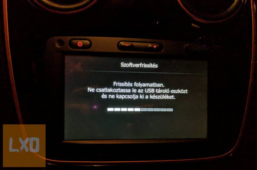 Renault és Dacia MediaNAv navigációk frissítése, magyarosítása apróhirdetés