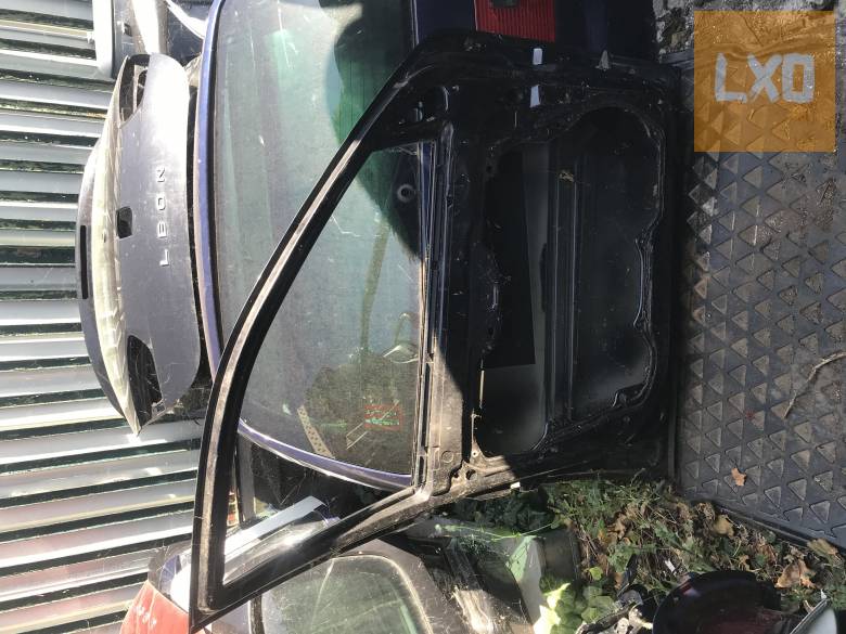 SEAT LEON 1M / TOLEDO 1M bal első ajtó apróhirdetés