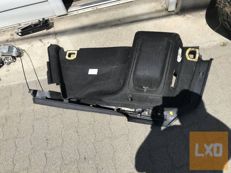 VW PASSAT B7 Variant csomagtér burkolat / jobb apróhirdetés
