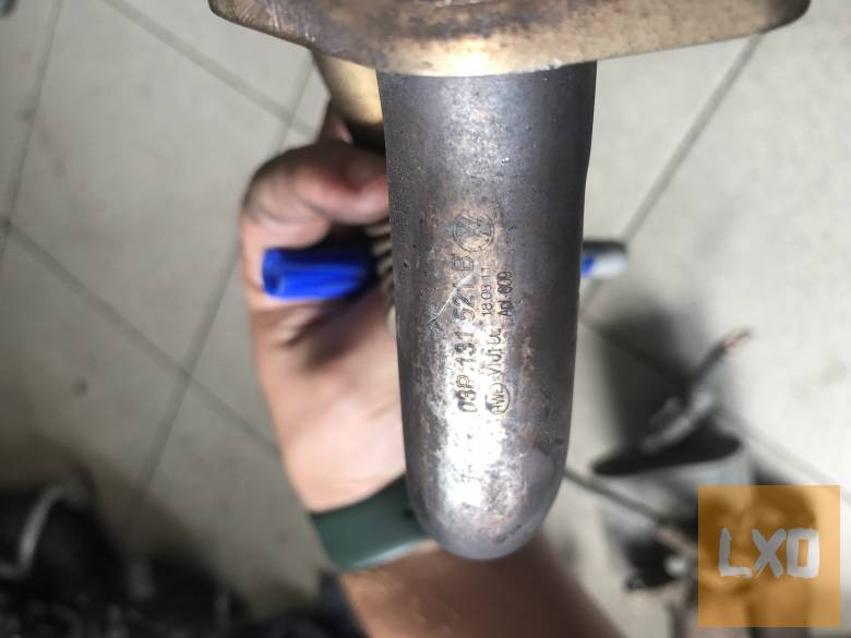 VW PASSAT B7 2,0 CR - EGR cső 03P 131 521 B apróhirdetés