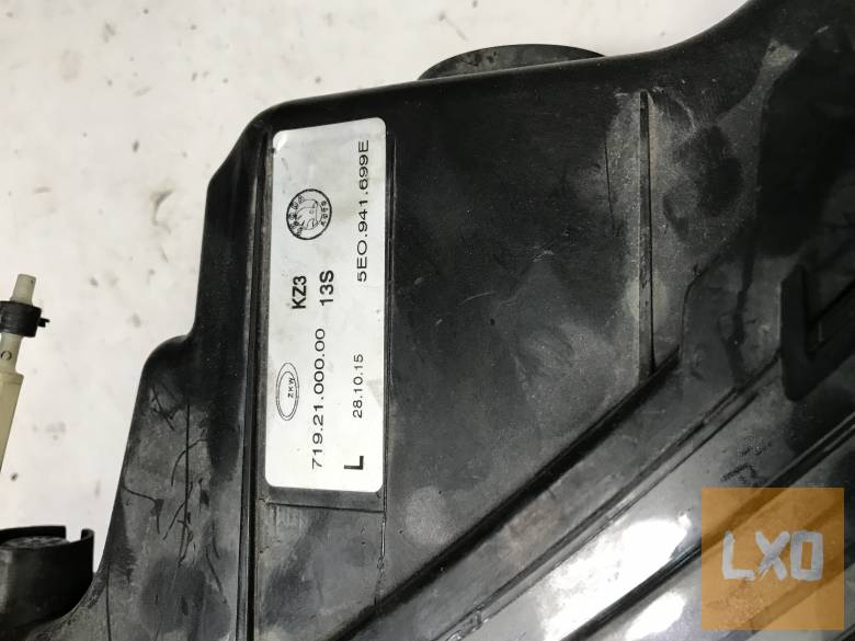 SKODA OCTAVIA III  _ jobb ködlámpa 5E0 941 699 E apróhirdetés